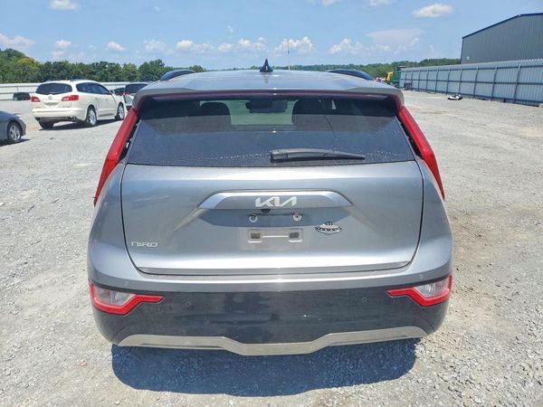 2023 KIA NIRO