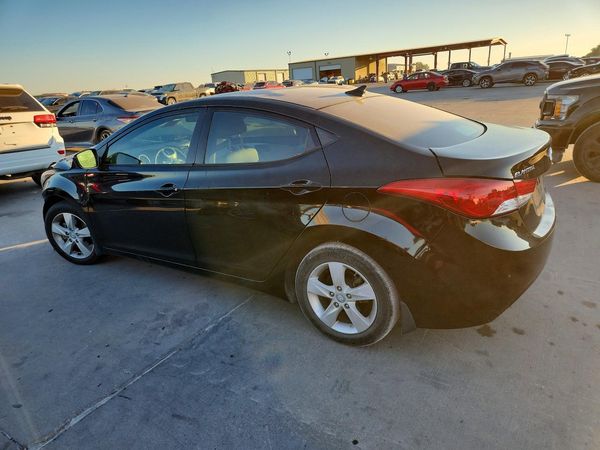 2013 HYUNDAI ELANTRA
