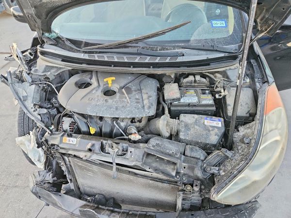 2013 HYUNDAI ELANTRA