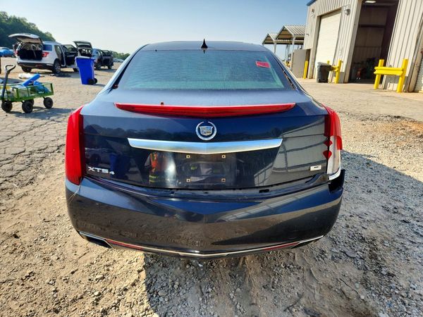 2013 CADILLAC XTS Platinum Collection