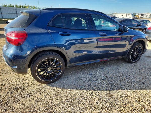 2019 MERCEDES-BENZ GLA