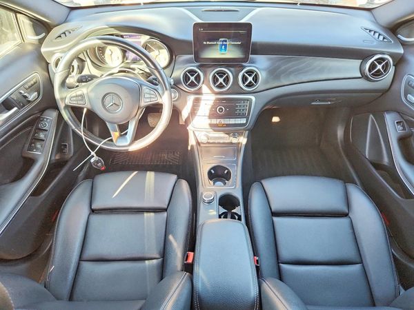 2019 MERCEDES-BENZ GLA