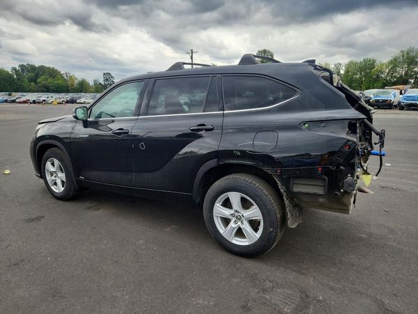 2020 TOYOTA HIGHLANDER LE