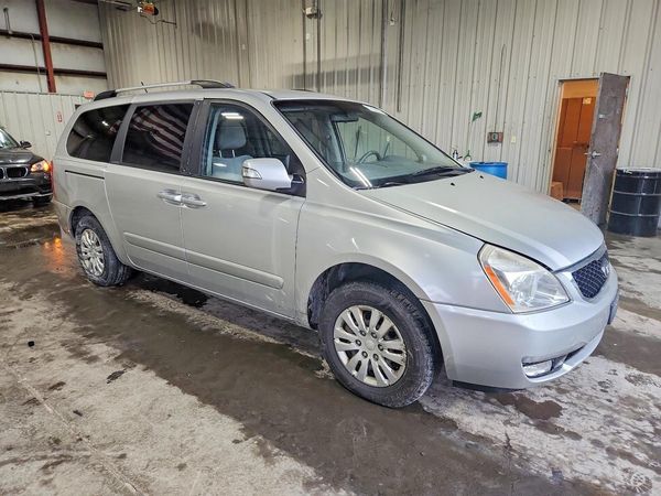 2014 KIA SEDONA
