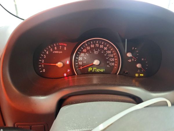 2014 KIA SEDONA