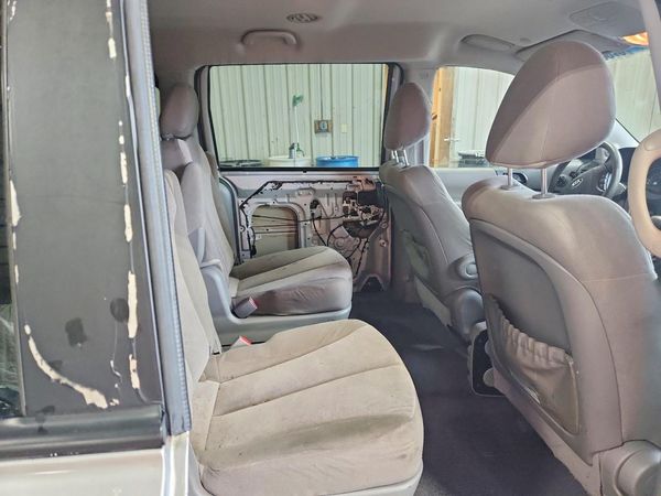 2014 KIA SEDONA