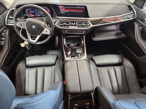 2021 BMW X7 xDrive40i