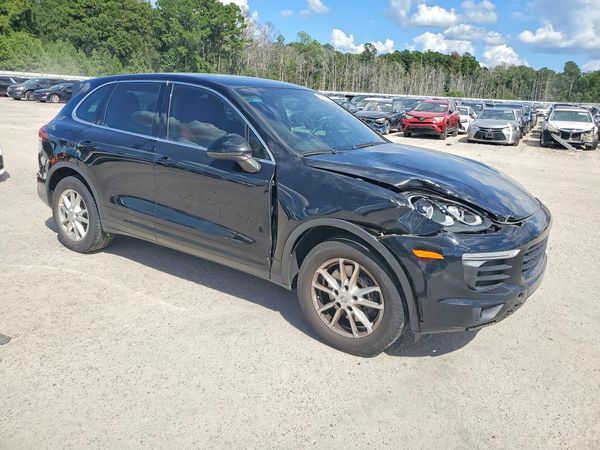 2016 PORSCHE CAYENNE