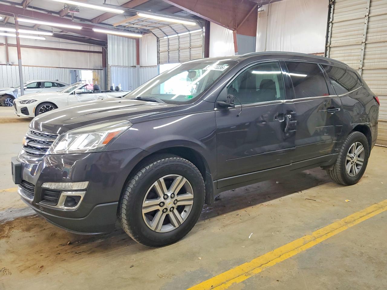 2015 CHEVROLET TRAVERSE 1LT — Front 3/4