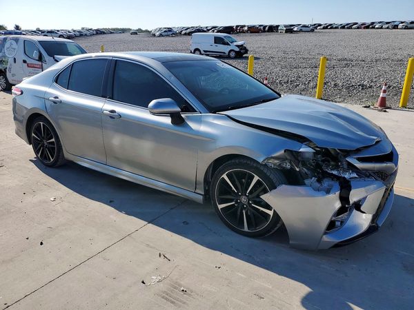 2020 TOYOTA CAMRY XSE