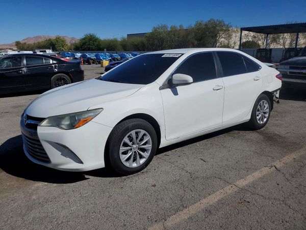 2016 TOYOTA CAMRY