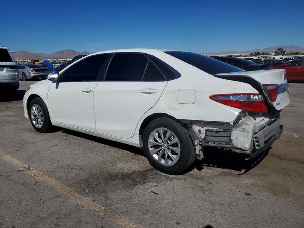 2016 TOYOTA CAMRY