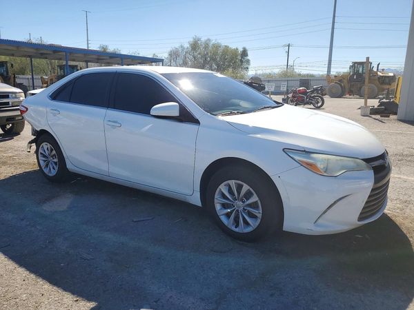 2016 TOYOTA CAMRY