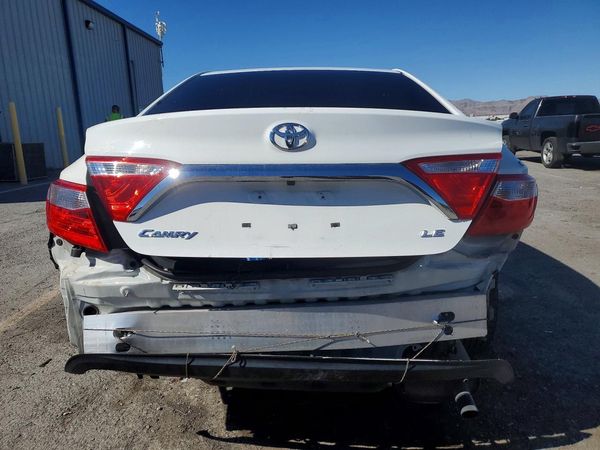 2016 TOYOTA CAMRY