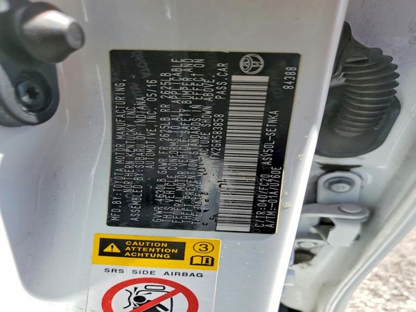 2016 TOYOTA CAMRY