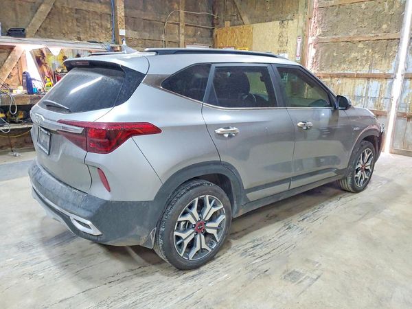 2023 KIA SELTOS SX