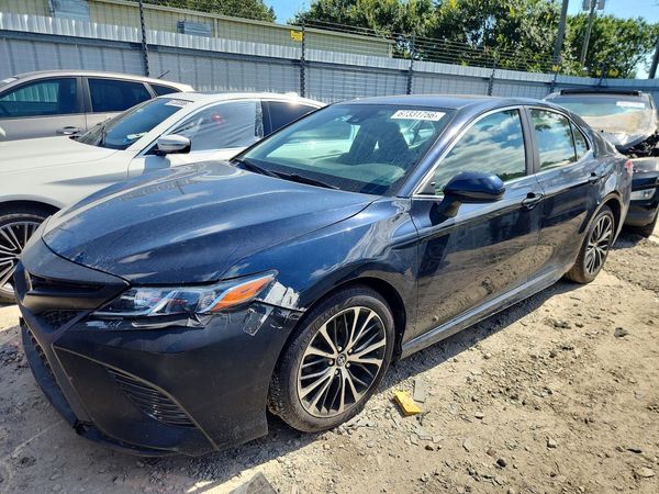2019 TOYOTA CAMRY — Front 3/4