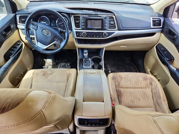 2015 TOYOTA HIGHLANDER