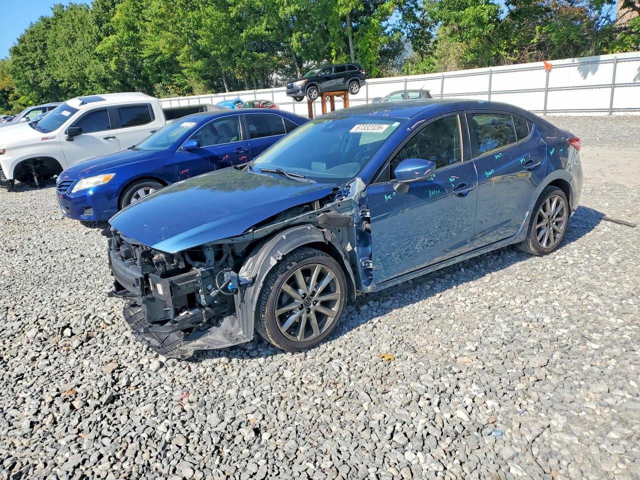 2018 MAZDA 3 Touring