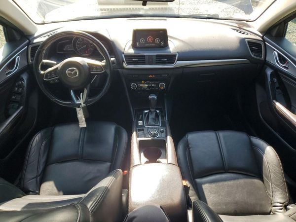 2018 MAZDA 3 Touring