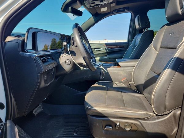 2022 CADILLAC ESCALADE