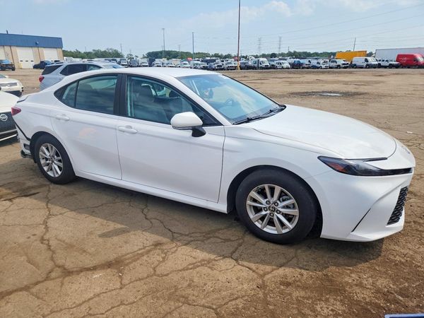 2025 TOYOTA CAMRY