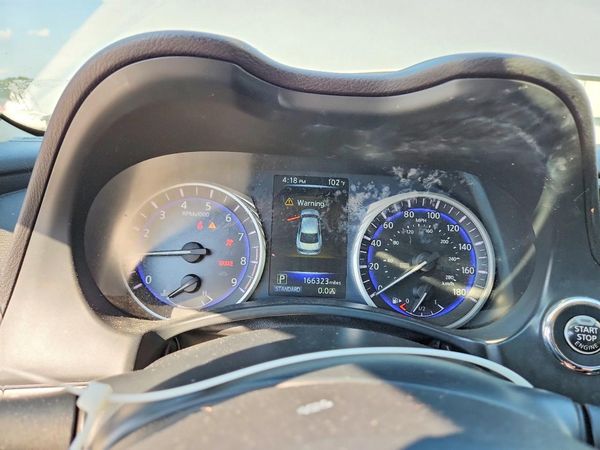 2015 INFINITI Q50
