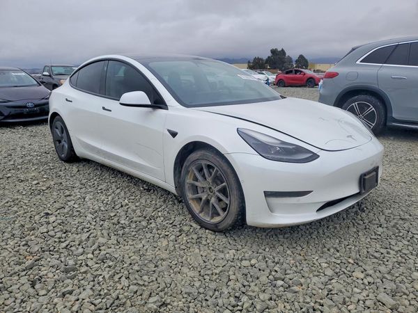 2021 TESLA MODEL 3
