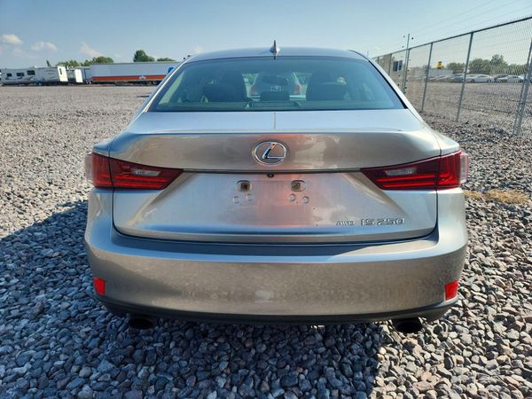 2015 LEXUS IS