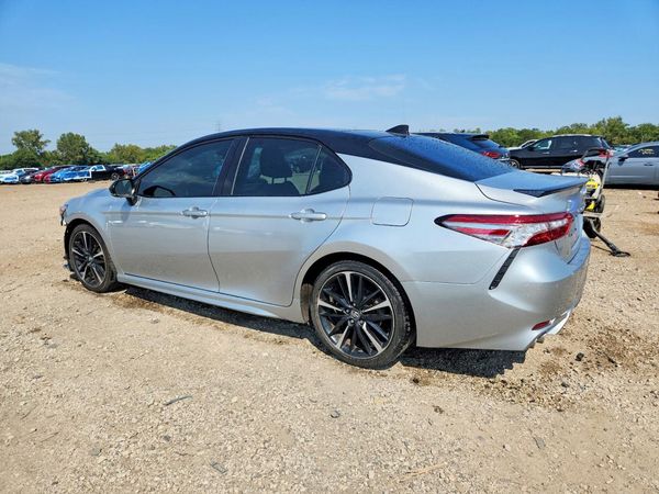 2018 TOYOTA CAMRY