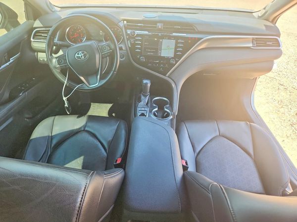 2018 TOYOTA CAMRY