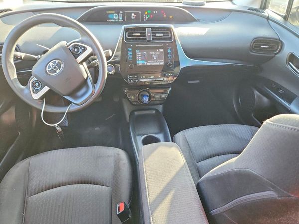 2016 TOYOTA PRIUS