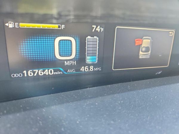 2016 TOYOTA PRIUS
