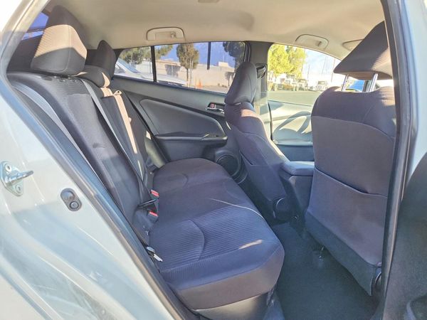 2016 TOYOTA PRIUS