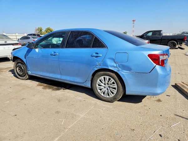 2013 TOYOTA CAMRY