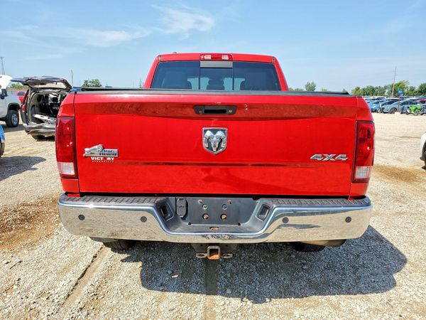 2013 RAM 1500 SLT