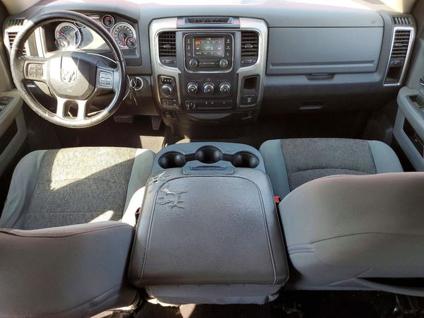2013 RAM 1500 SLT