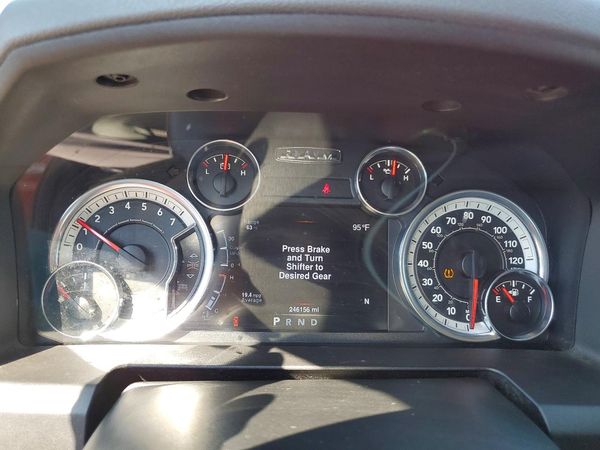 2013 RAM 1500 SLT
