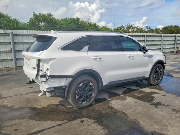 2025 KIA SORENTO