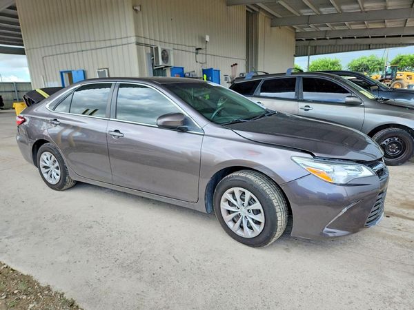 2015 TOYOTA CAMRY