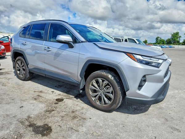 2024 TOYOTA RAV4