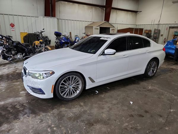 2020 BMW 530