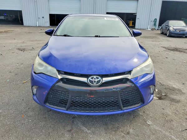 2015 TOYOTA CAMRY