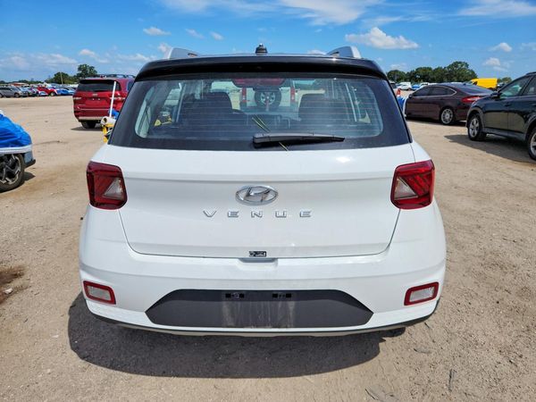 2025 HYUNDAI VENUE