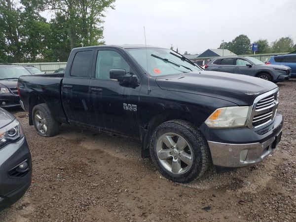 2016 RAM 1500 SLT — Passenger 3/4