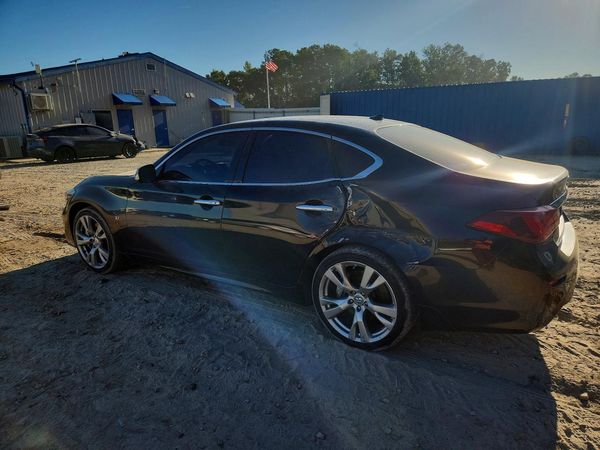2015 INFINITI Q70