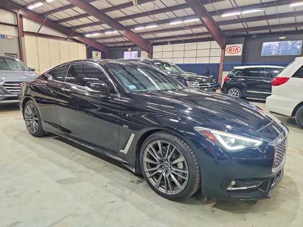 2017 INFINITI Q60 — Passenger 3/4