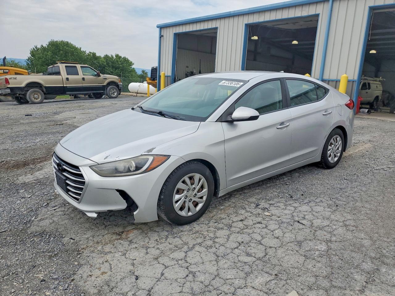 2017 HYUNDAI ELANTRA SE Base