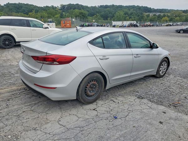 2017 HYUNDAI ELANTRA SE Base