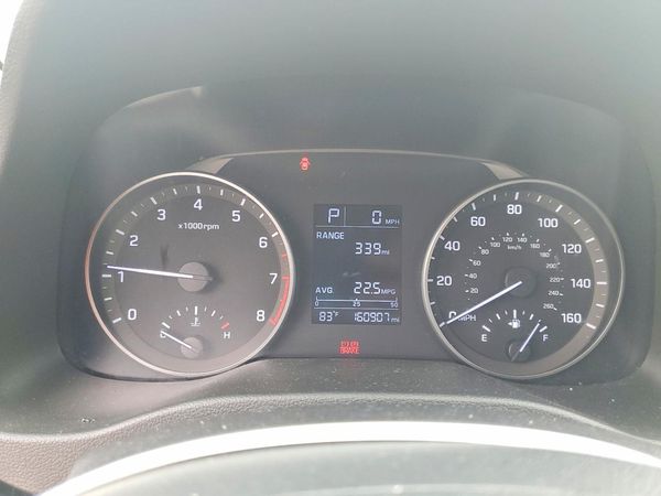 2017 HYUNDAI ELANTRA SE Base
